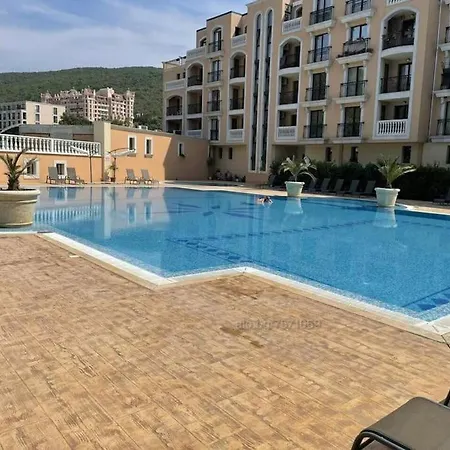 K.k Elenite Astoria 5 Апартаменты