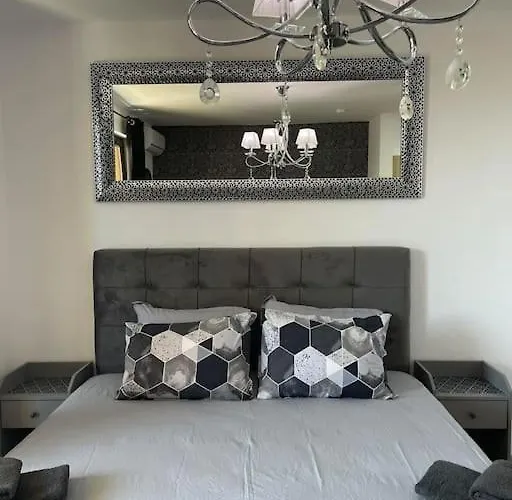 K.k Elenite Astoria 5 Апартамент