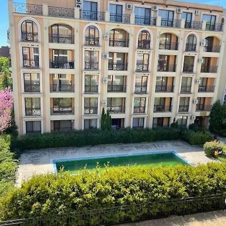 Apartmán K.k Elenite Astoria 5 *